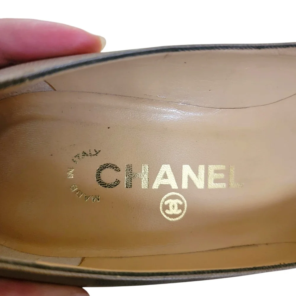 Chanel Vintage CC Camellia Pointed Toe Kitten Heel Pumps Brown Black IT 36.5 6